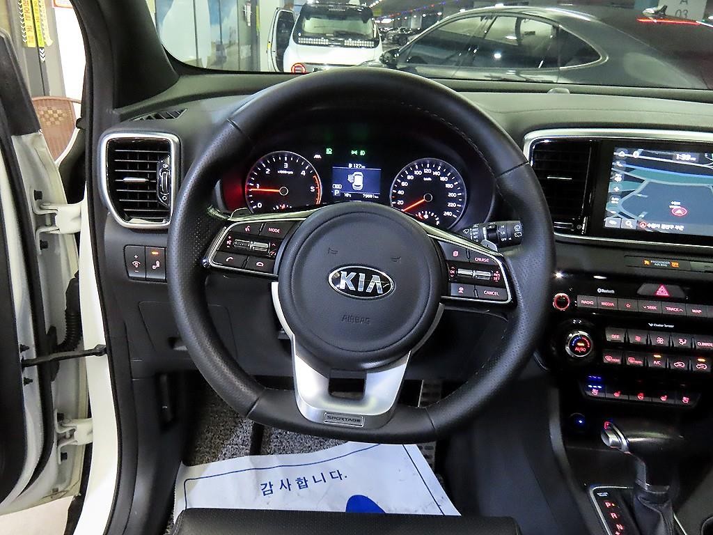 기아 스포티지 스포티지 더 볼드 2.0 디젤 2WD 인텔리전트 이미지 8