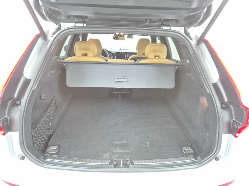볼보 XC60 XC60(2세대) B5 AWD 얼티메이트 브라이트 이미지 16