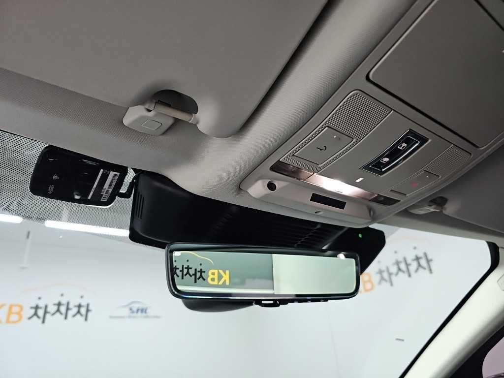 랜드로버 디스커버리 스포츠 디스커버리 스포츠 2세대 P250 SE 이미지 17