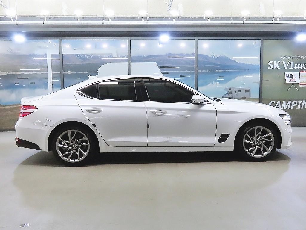 제네시스 G70 더 뉴 G70 가솔린 2.0T 2WD 기본형 이미지 3