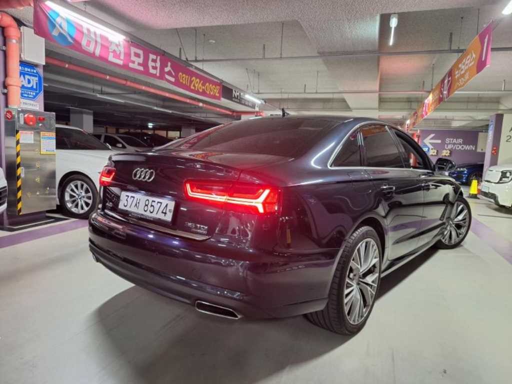 아우디 A6 뉴A6 35 TDI 콰트로 프리미엄 이미지 2