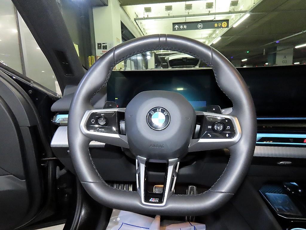 BMW 5시리즈 5시리즈 (G60) 520i 스페셜 에디션 이미지 8