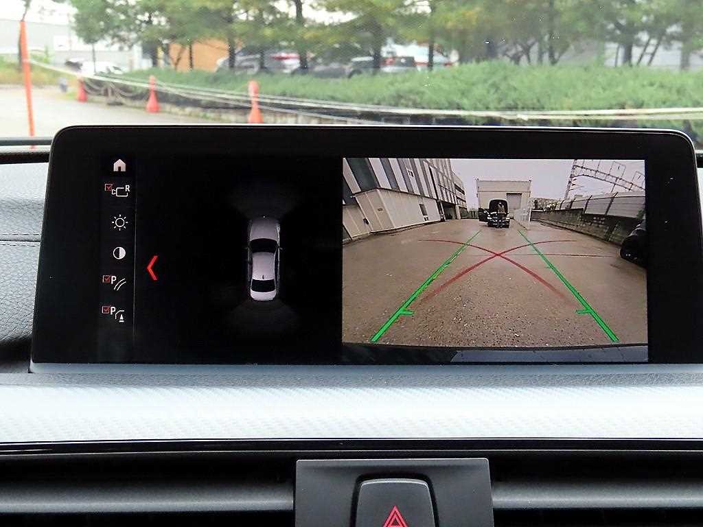 BMW 3시리즈 3시리즈 (F30) 320d M 스포츠 쉐도우 이미지 15