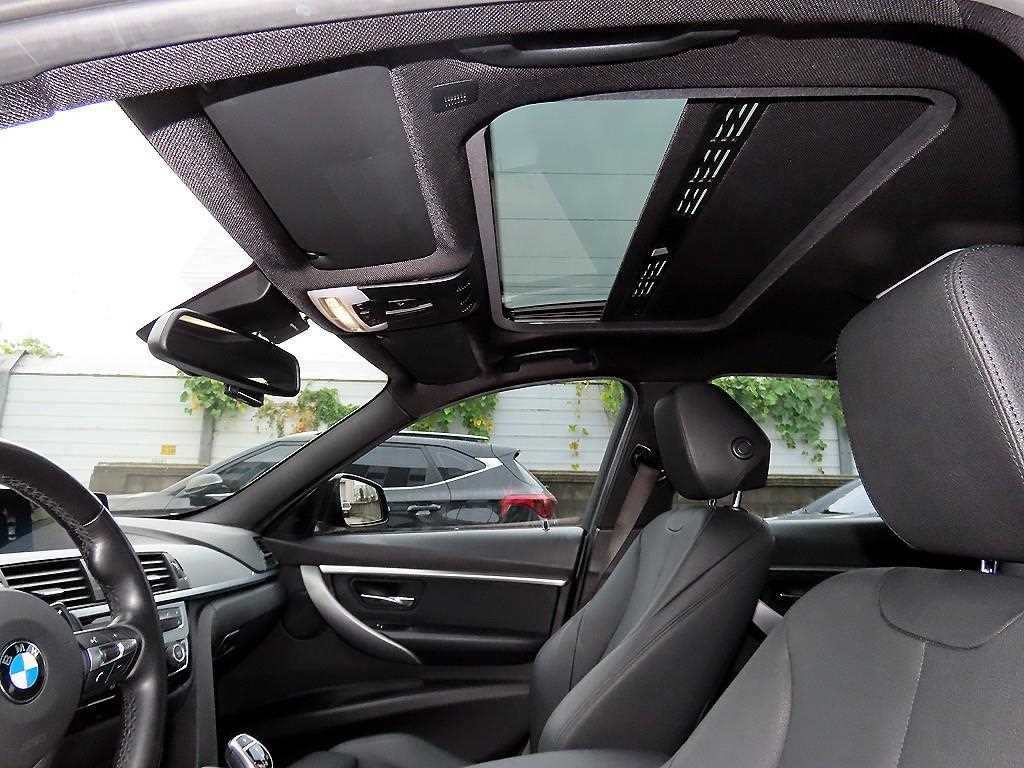 BMW 3시리즈 3시리즈 (F30) 320d M 스포츠 쉐도우 이미지 18