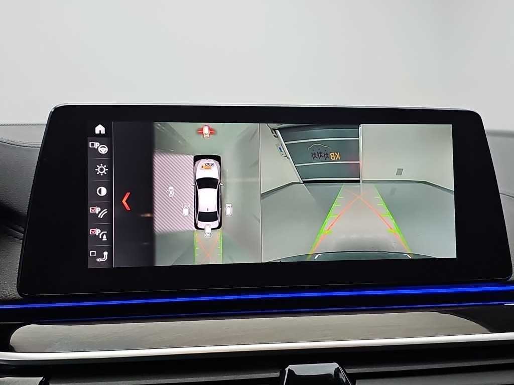 BMW 5시리즈 5시리즈 (G30) 530i M 스포츠 플러스 이미지 16