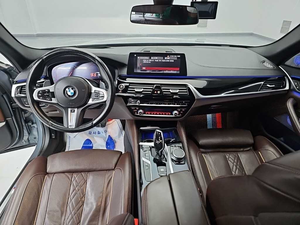 BMW 5시리즈 5시리즈 (G30) 530i M 스포츠 플러스 이미지 7