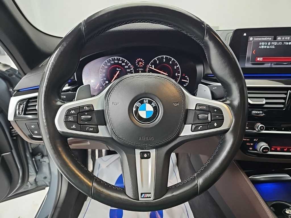 BMW 5시리즈 5시리즈 (G30) 530i M 스포츠 플러스 이미지 9