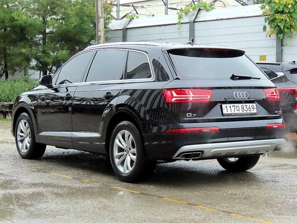 아우디 Q7 Q7 (4M) 45 TFSI 콰트로 이미지 3