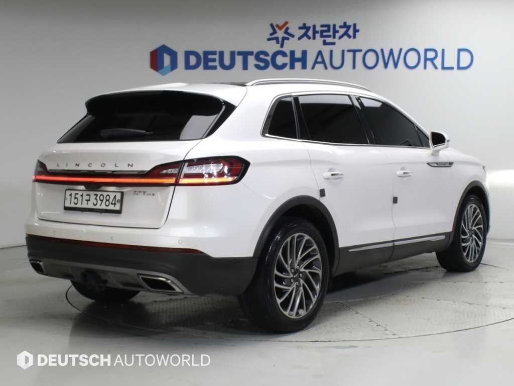 링컨 노틸러스 2.7 리저브 AWD 이미지 2