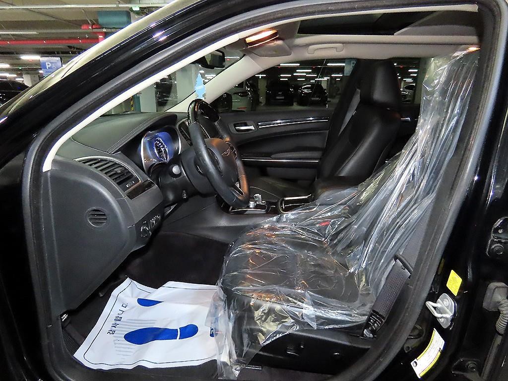 크라이슬러 300C 더뉴300C 3.6 이미지 6