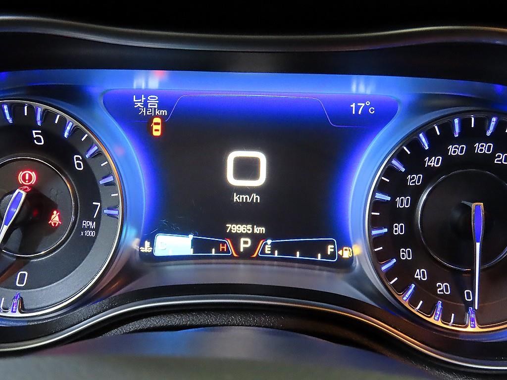 크라이슬러 300C 더뉴300C 3.6 이미지 9