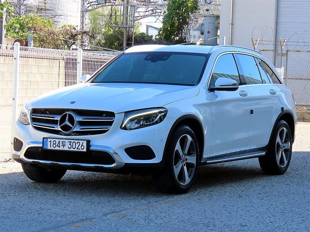 벤츠 GLC 클래스 GLC클래스 X253 GLC 300 4MATIC 이미지 2