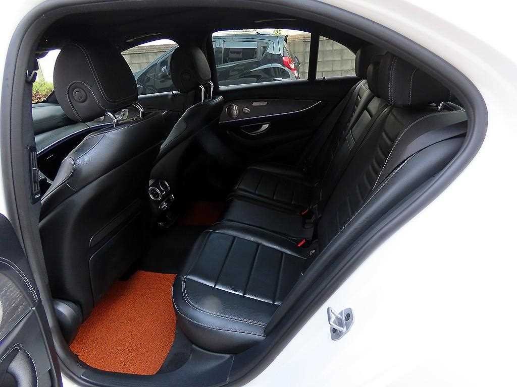 벤츠 E 클래스 E-클래스 W213 E350 4MATIC 아방가르드 이미지 6