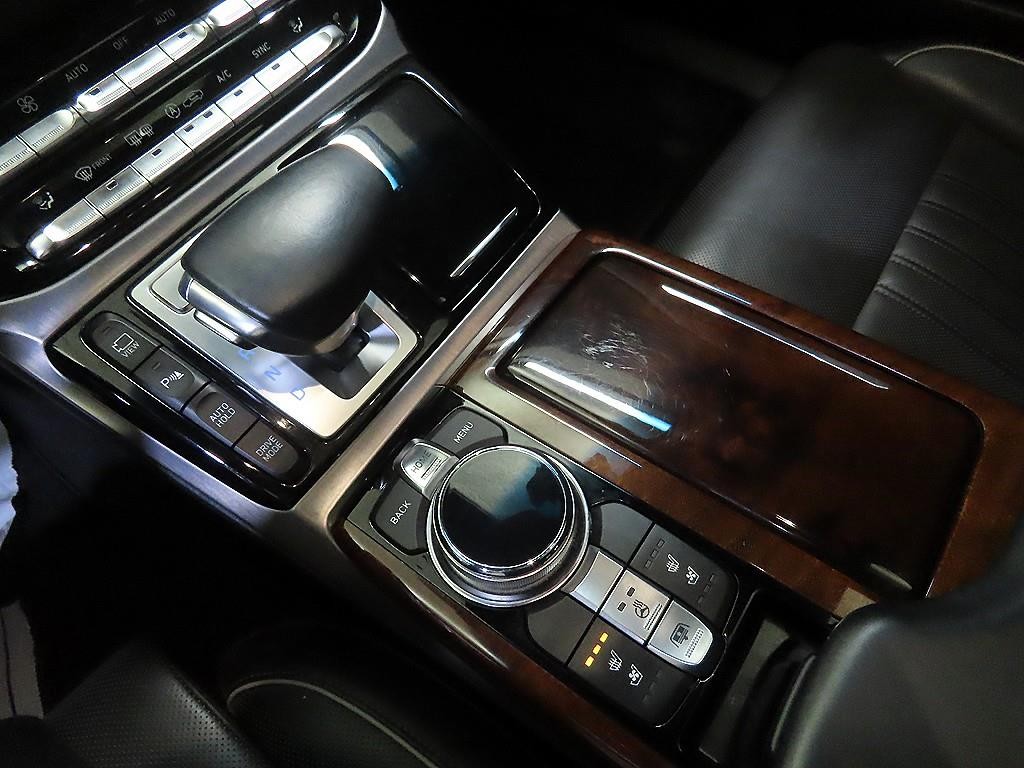 제네시스 EQ900 3.3 T-GDI AWD 프레스티지 이미지 11