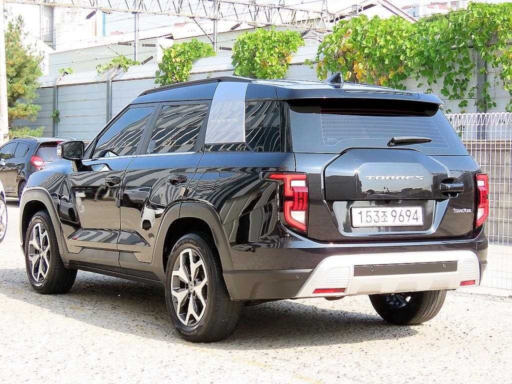 KG모빌리티(쌍용) 토레스 1.5 GDI-T 2WD T5 이미지 3