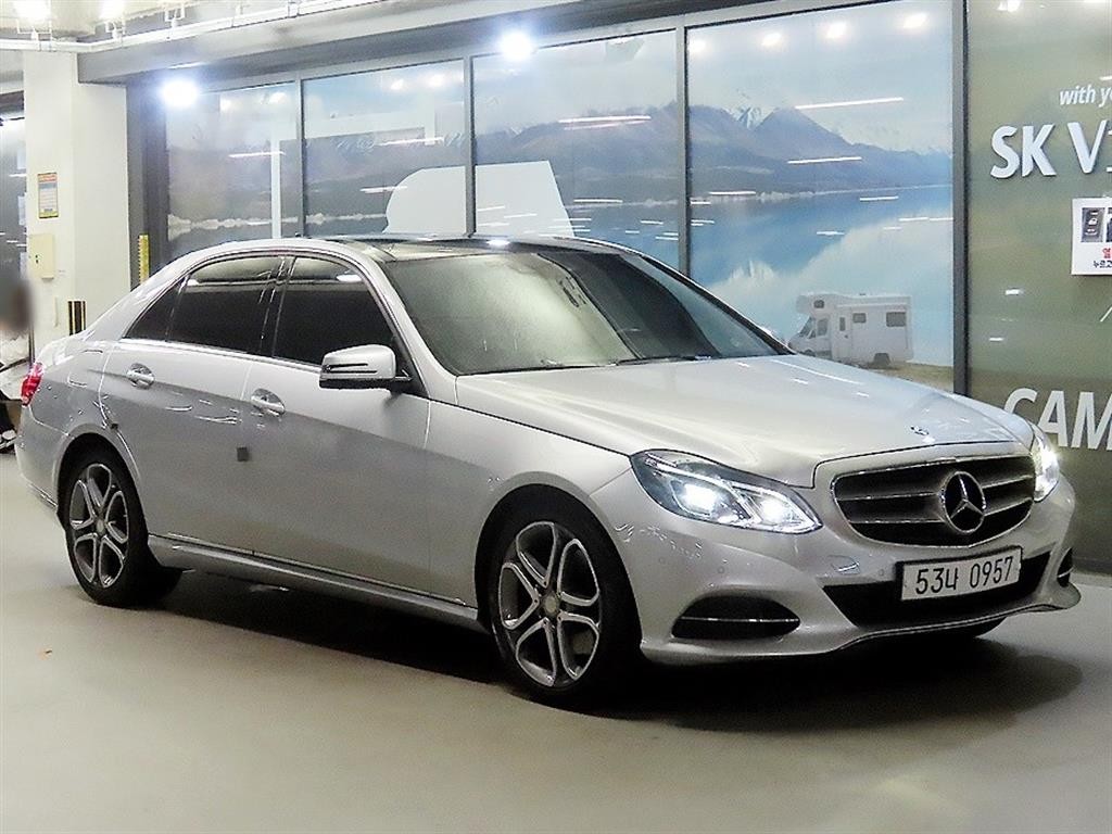벤츠 E 클래스 E-클래스 W212 E250 블루텍 4MATIC 아방가르드 이미지 1
