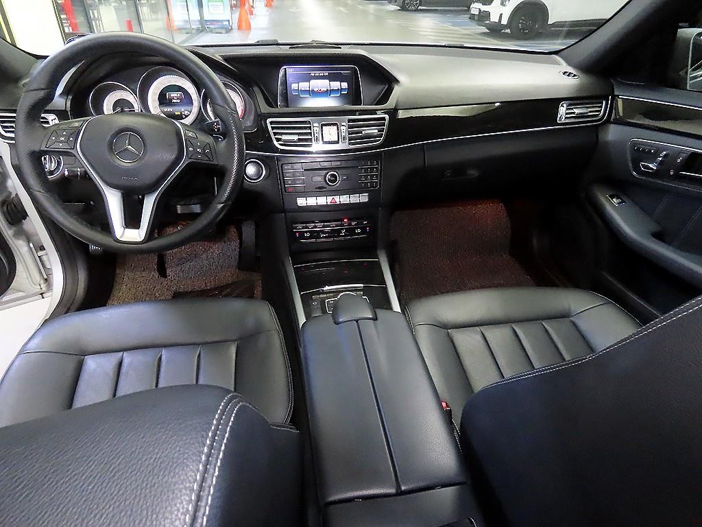 벤츠 E 클래스 E-클래스 W212 E250 블루텍 4MATIC 아방가르드 이미지 10