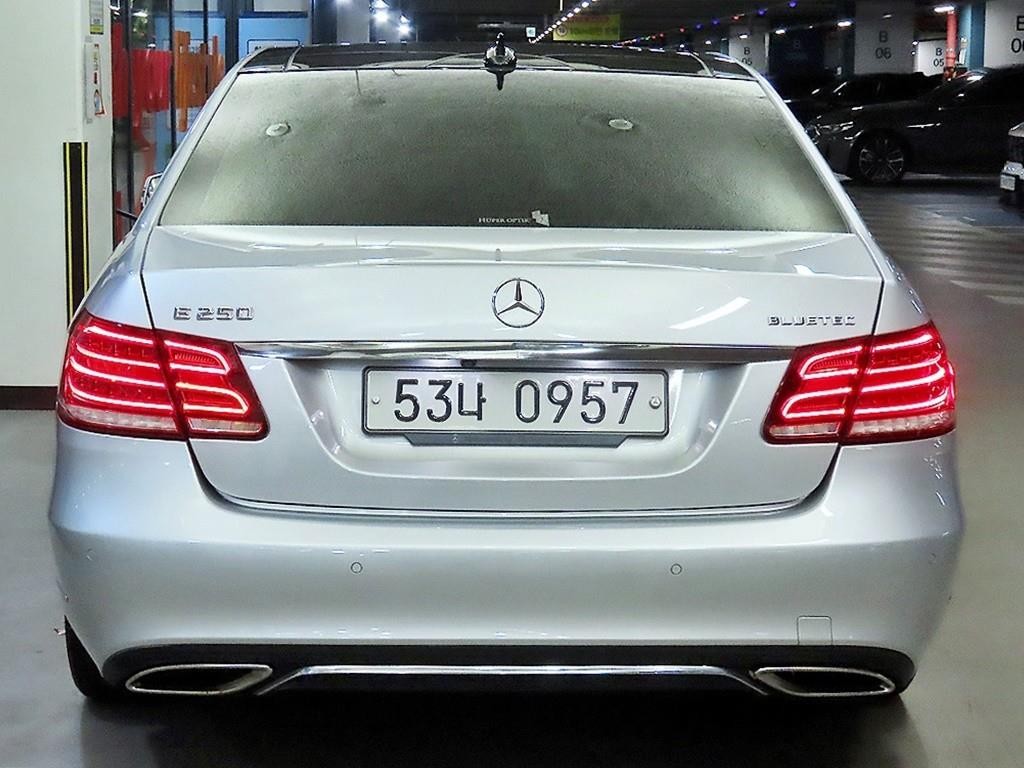 벤츠 E 클래스 E-클래스 W212 E250 블루텍 4MATIC 아방가르드 이미지 5