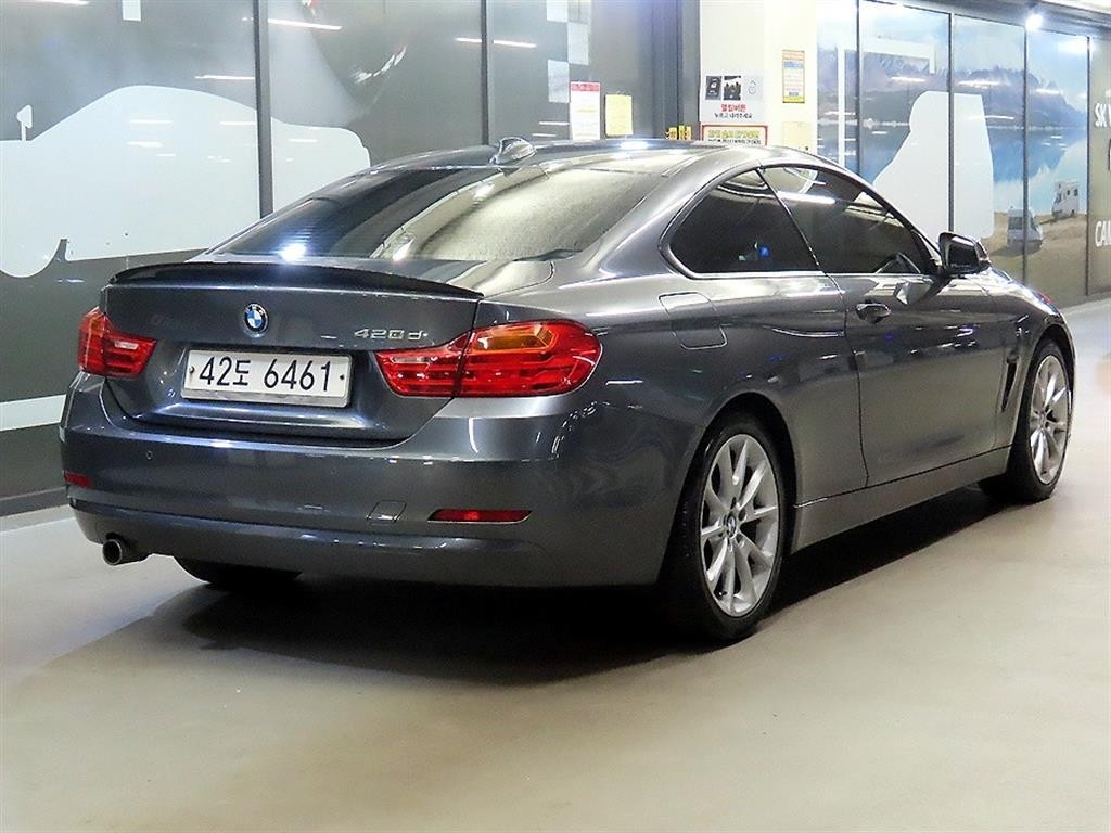 BMW 4시리즈 4시리즈 (F32) 420d 쿠페 럭셔리 이미지 4