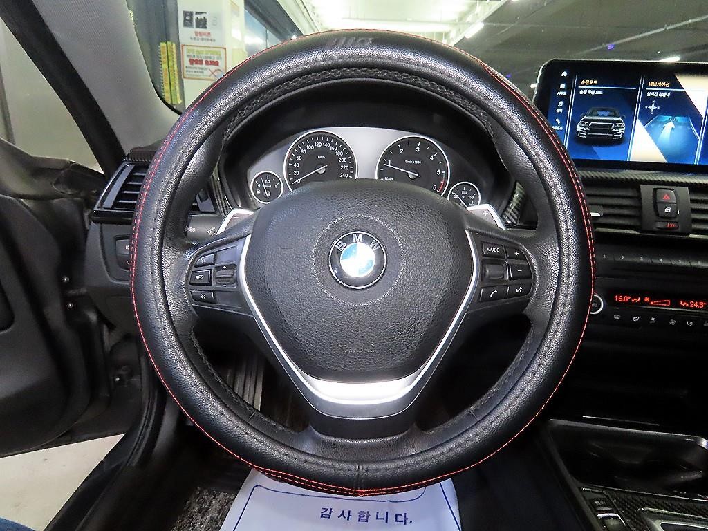 BMW 4시리즈 4시리즈 (F32) 420d 쿠페 럭셔리 이미지 8
