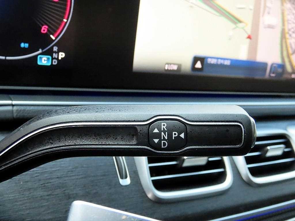 벤츠 GLE 클래스 GLE 클래스 W167 GLE 300d 4MATIC 이미지 11