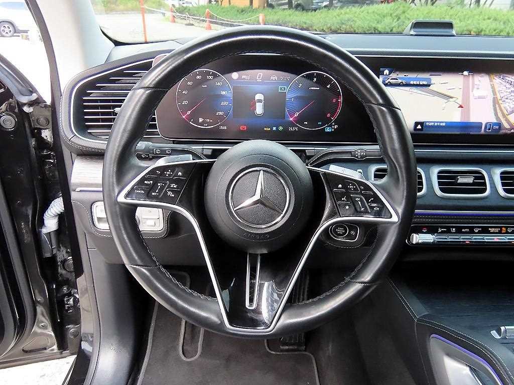 벤츠 GLE 클래스 GLE 클래스 W167 GLE 300d 4MATIC 이미지 8