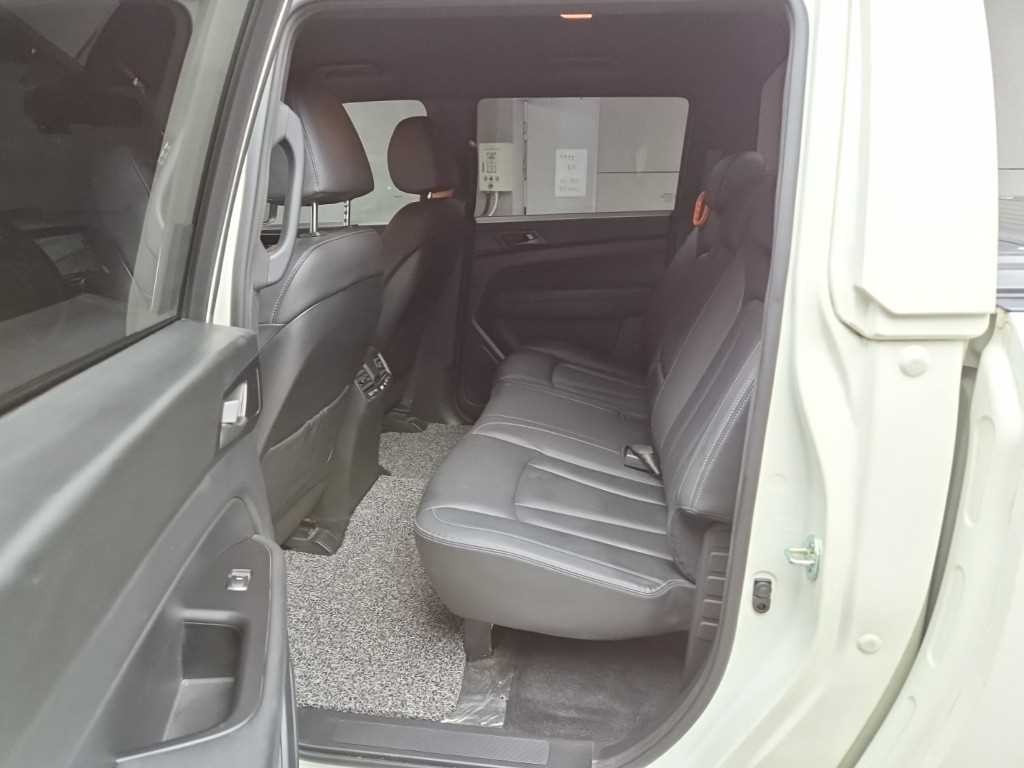 KG모빌리티(쌍용) 렉스턴 렉스턴 스포츠 칸 디젤 2.2 4WD 5링크 다이나믹 에디션 이미지 6