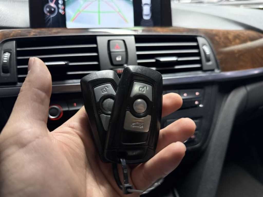 BMW 3시리즈 3시리즈 (F30) 320d 이미지 18