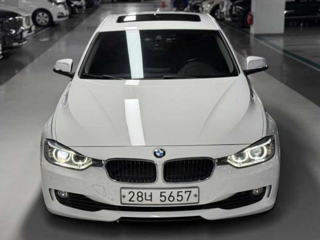 BMW 3시리즈 3시리즈 (F30) 320d 이미지 2