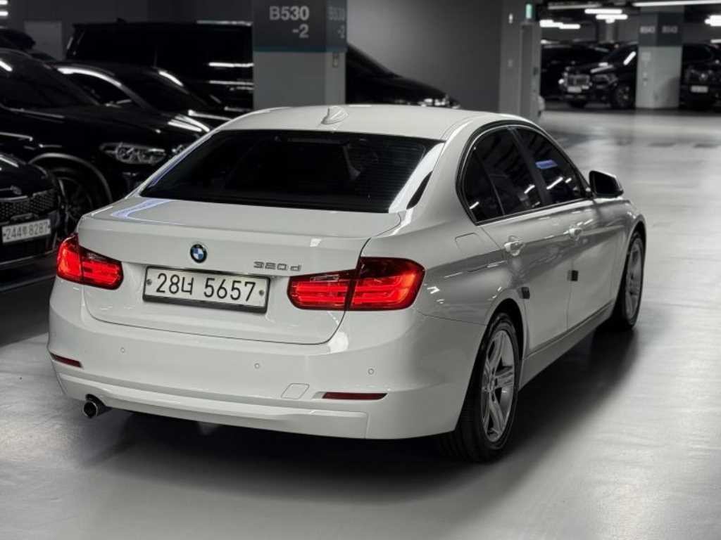 BMW 3시리즈 3시리즈 (F30) 320d 이미지 5