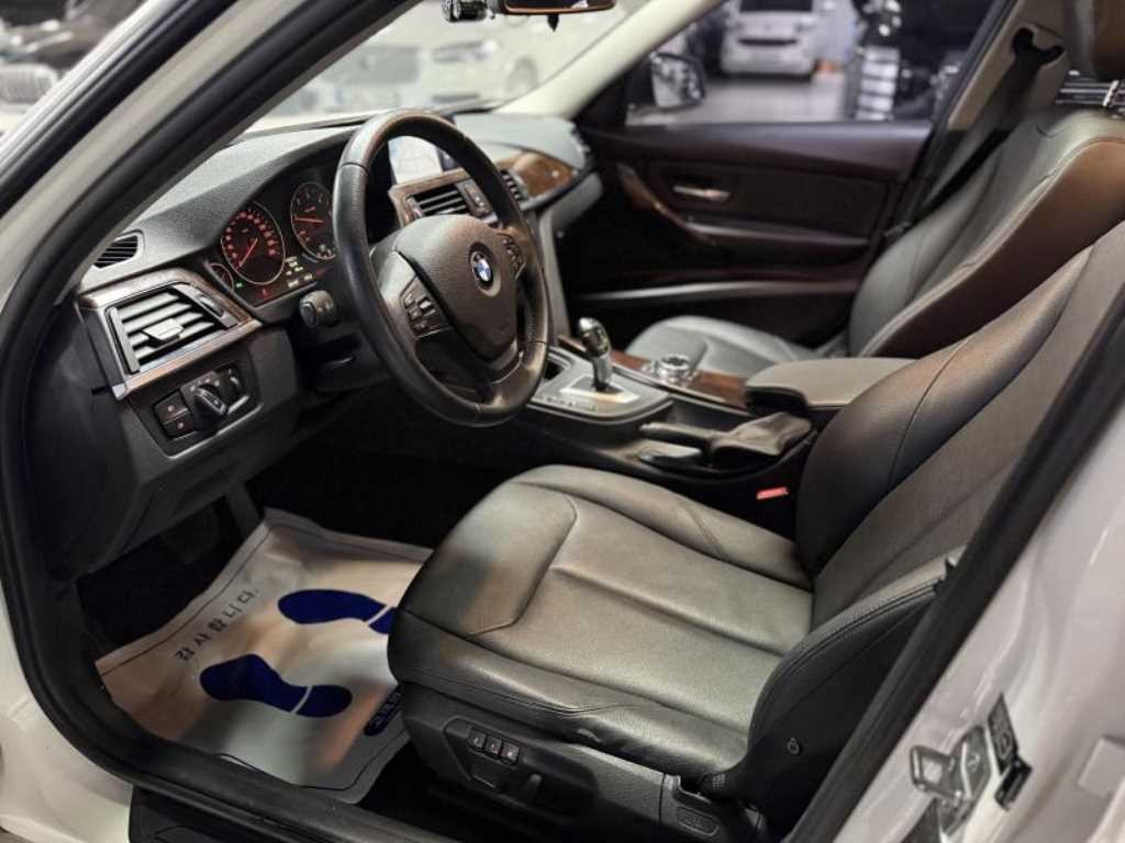 BMW 3시리즈 3시리즈 (F30) 320d 이미지 6
