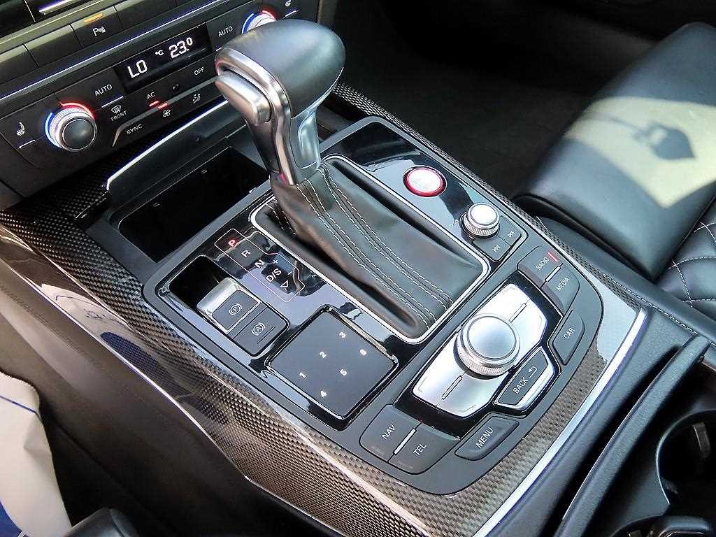 아우디 S7 4.0 TFSI  콰트로 이미지 11