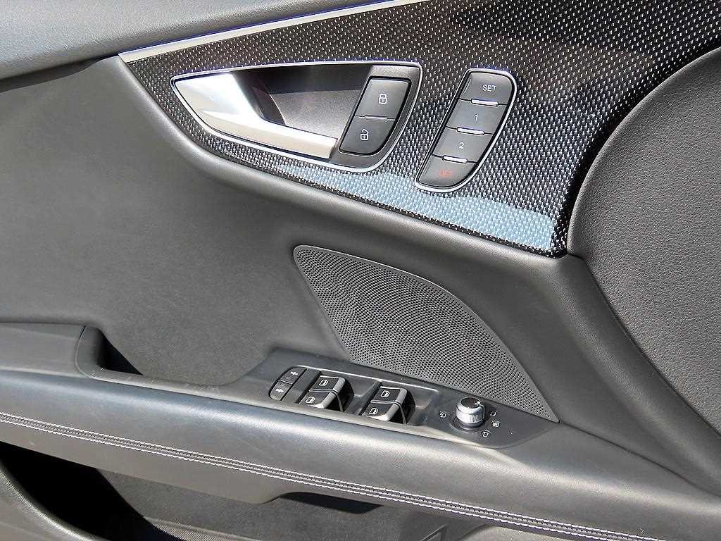아우디 S7 4.0 TFSI  콰트로 이미지 12