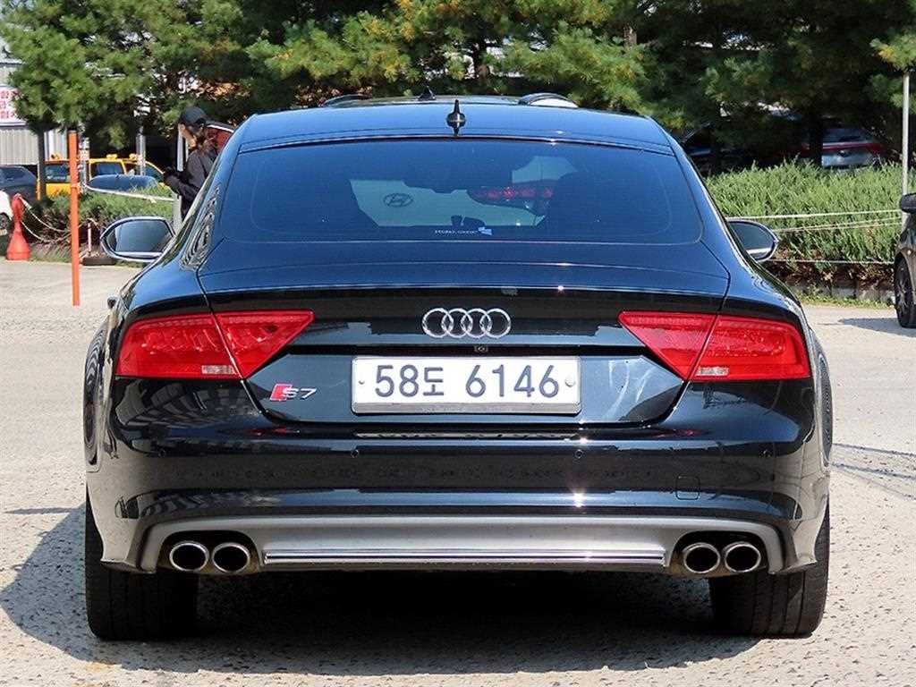 아우디 S7 4.0 TFSI  콰트로 이미지 4
