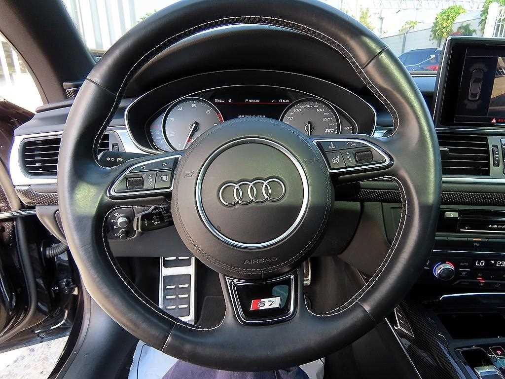아우디 S7 4.0 TFSI  콰트로 이미지 8