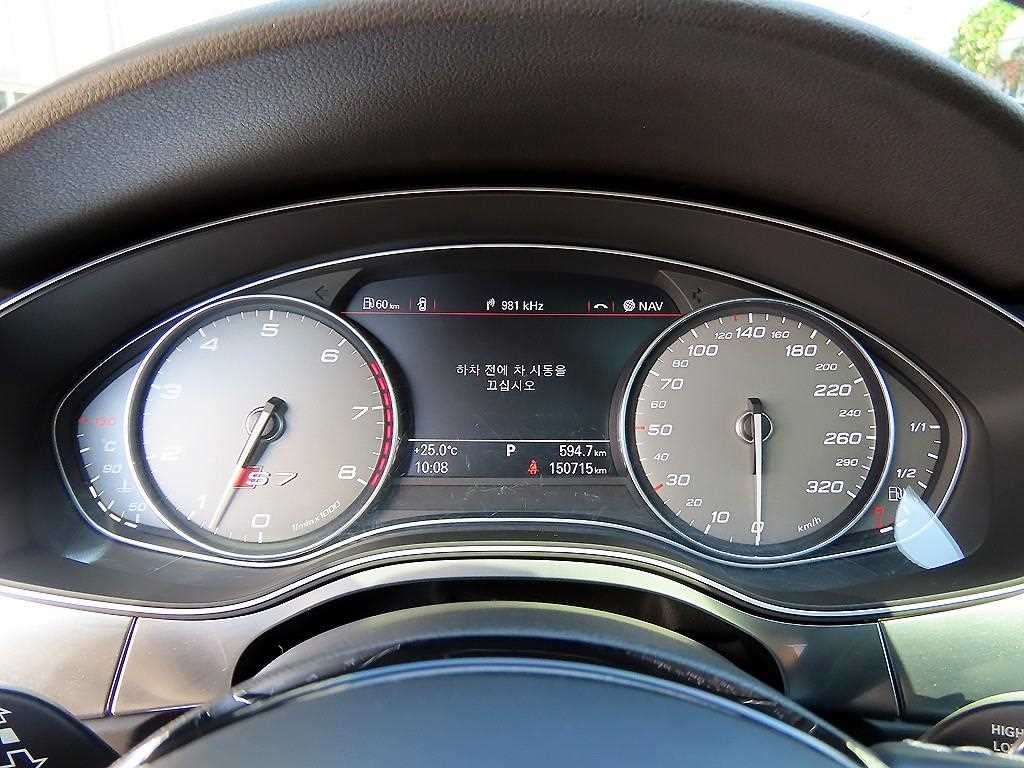 아우디 S7 4.0 TFSI  콰트로 이미지 9