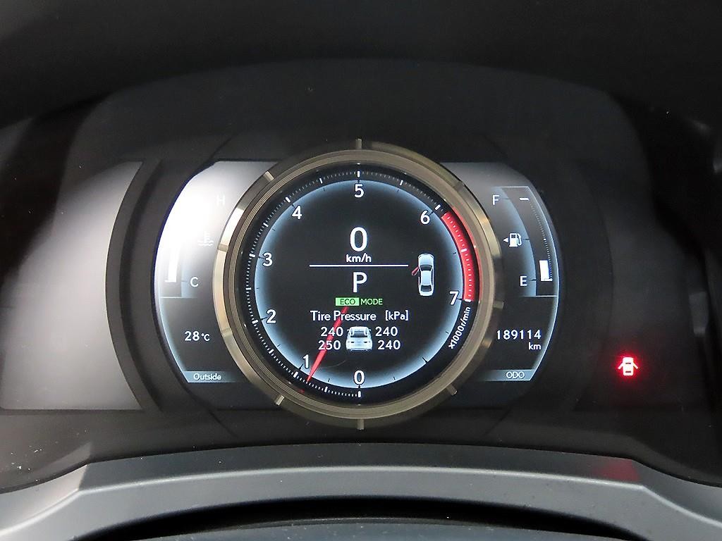 렉서스 IS 뉴IS300 F-SPORT 이미지 9
