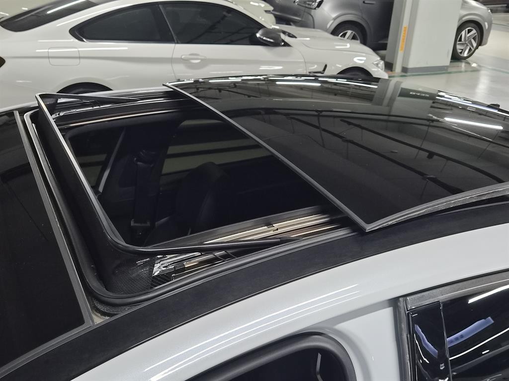 제네시스 G70 3.3T 스포츠 AWD 프레스티지 이미지 13