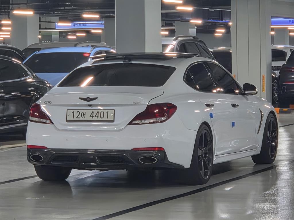 제네시스 G70 3.3T 스포츠 AWD 프레스티지 이미지 4