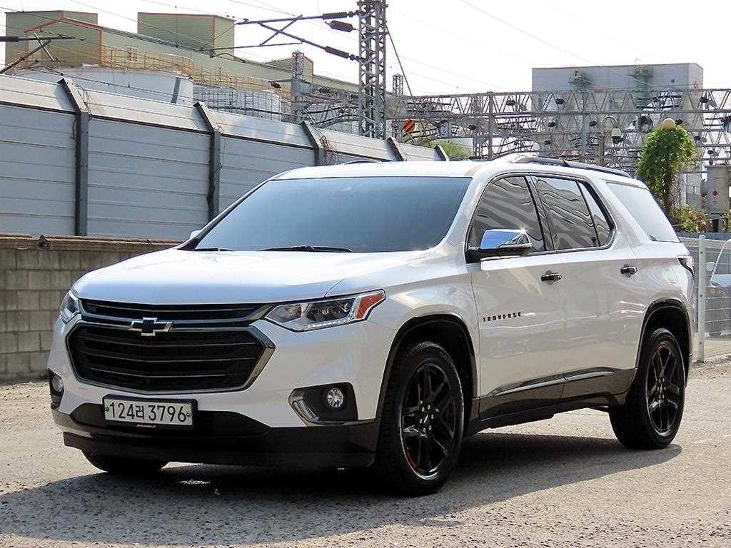 쉐보레 트래버스 3.6 AWD 레드라인 이미지 2