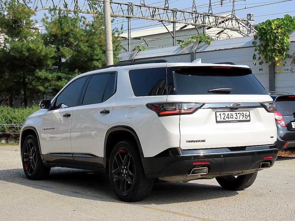 쉐보레 트래버스 3.6 AWD 레드라인 이미지 3