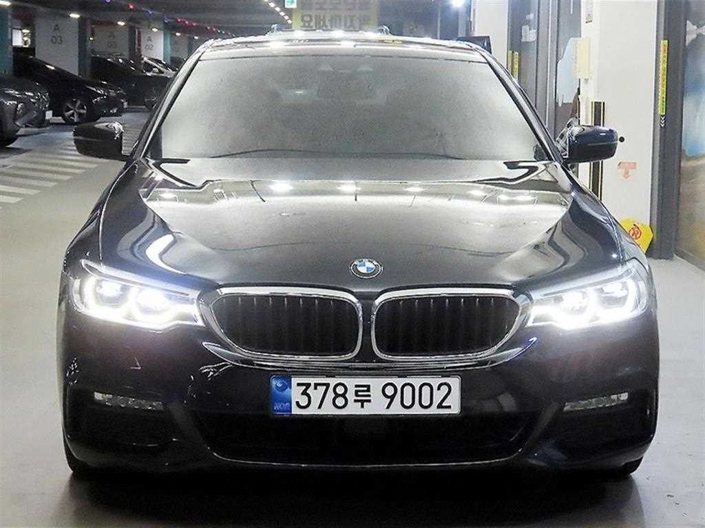 BMW 5시리즈 5시리즈 (G30) 530i M 스포츠 플러스 이미지 2