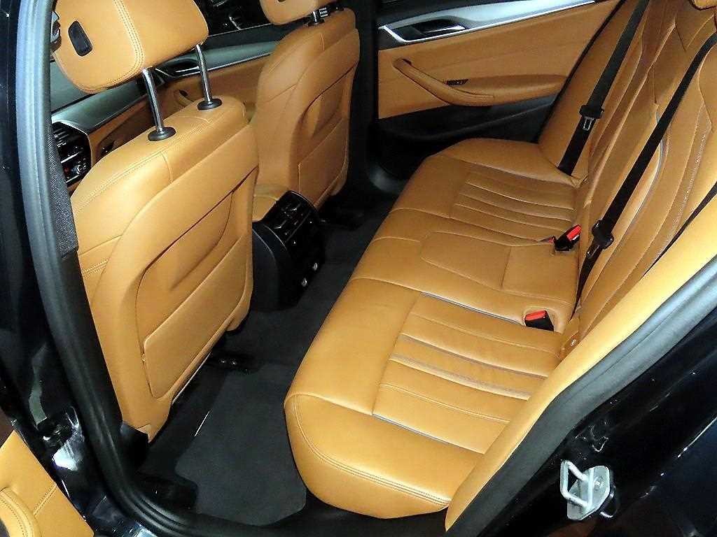 BMW 5시리즈 5시리즈 (G30) 530i M 스포츠 플러스 이미지 7