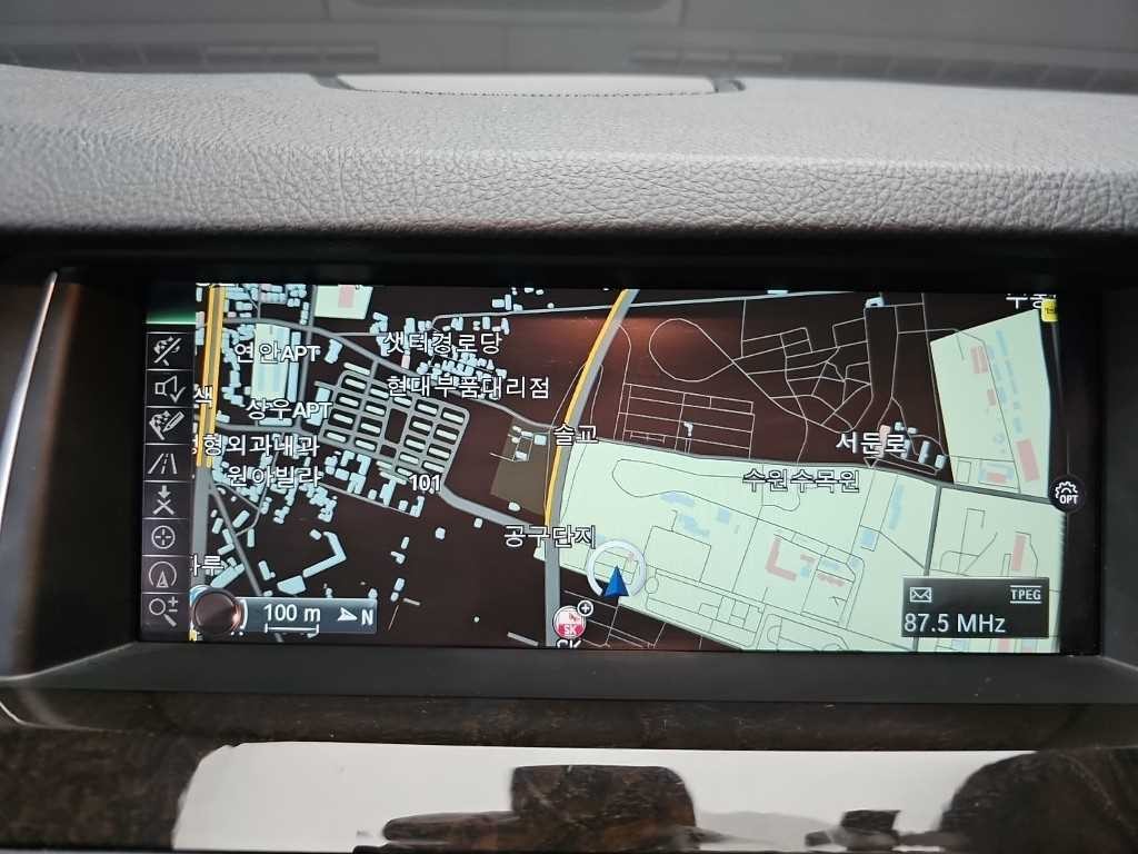 BMW 5시리즈 5시리즈 (F10) 528i 이미지 16