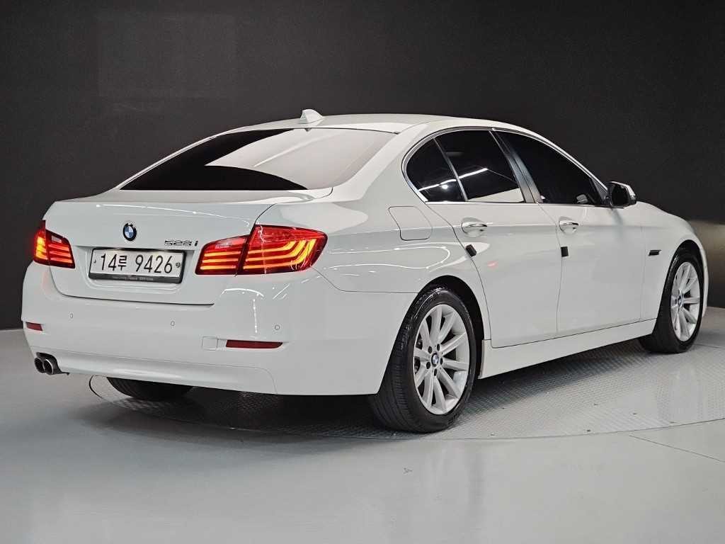 BMW 5시리즈 5시리즈 (F10) 528i 이미지 4