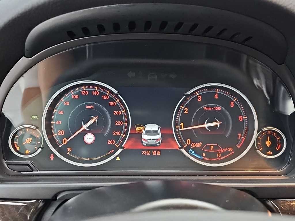 BMW 5시리즈 5시리즈 (F10) 528i 이미지 6