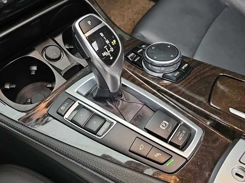 BMW 5시리즈 5시리즈 (F10) 528i 이미지 8