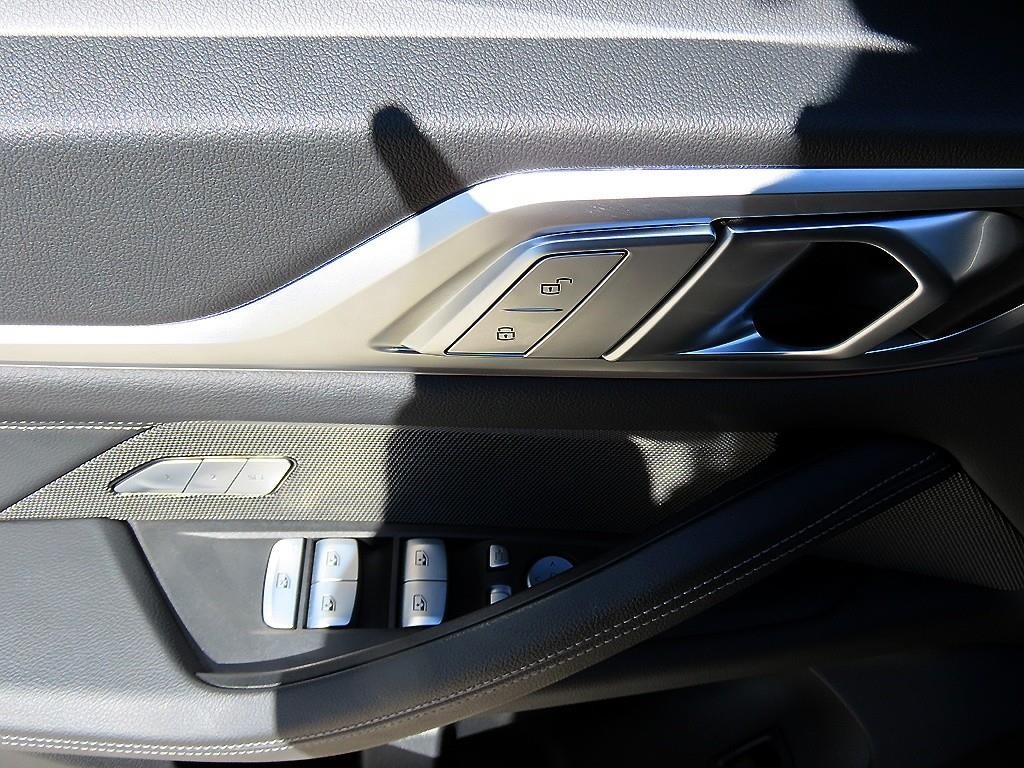 BMW 4시리즈 4시리즈 (G22) 420i 그란쿠페M 스포츠 퍼포먼스팩 이미지 12