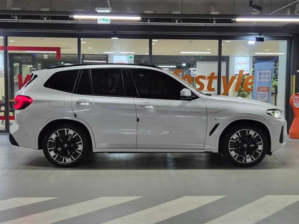 BMW iX3 iX3 (G08) M 스포츠 기본형 이미지 3