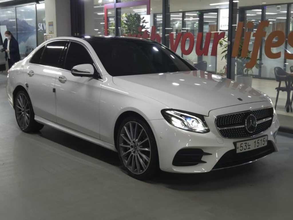 벤츠 E 클래스 E-클래스 W213 E350 4MATIC AMG LINE 이미지 1